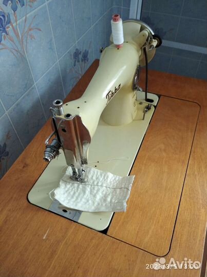 Tikkakoski швейная ножная машина