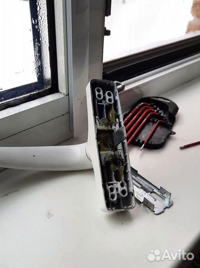 Ремонт окон и дверей. Регулировка пластиковых окон