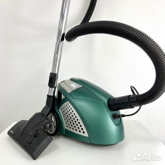 Пылесос Elenberg VC-2045