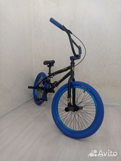 Трюковой велосипед bmx новый