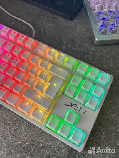 Клавиатура Xtrfy K4 TKL RGB White