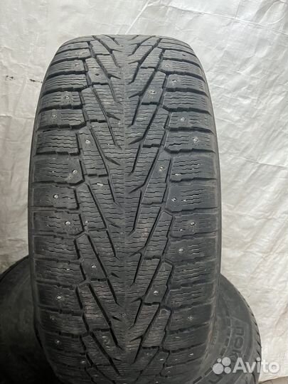 Nokian Tyres Hakkapeliitta 7 285/60 R18 116T