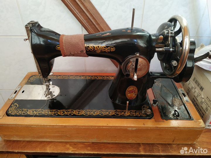 Швейная машинка Подольского завода в чехле