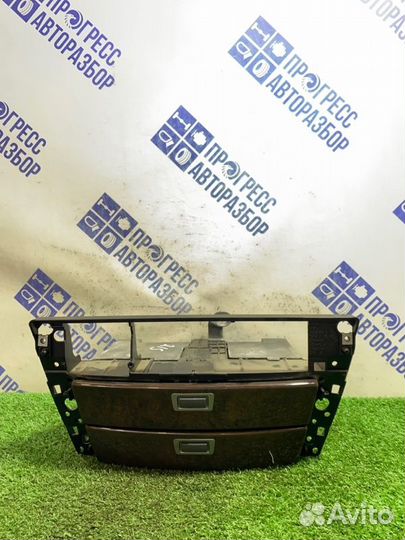 Бардачок Bmw 750I седан 4.8 N62B48B 2007