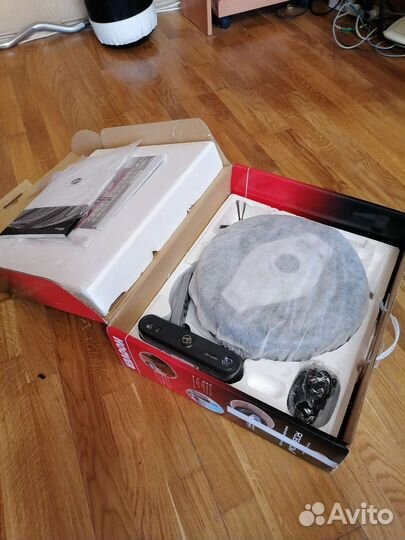 Робот пылесос Hoover robocom2