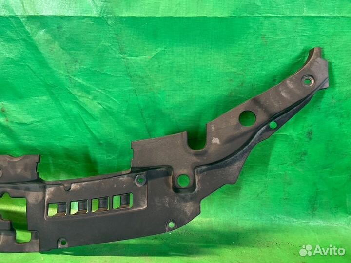 Накладка на телевизор Toyota Camry AVV50 2012