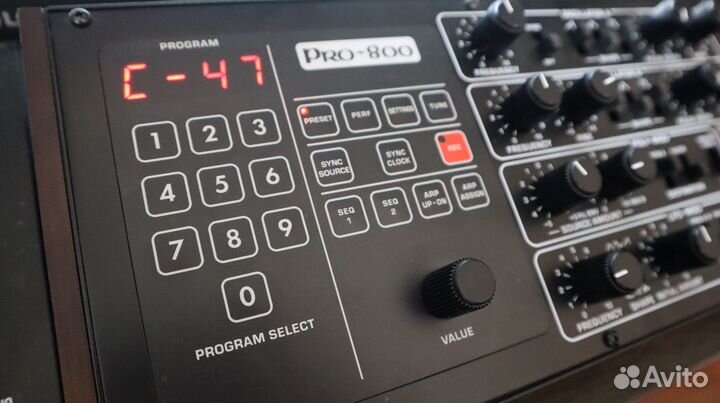 Behringer Pro-800. Аналоговый синтезатор