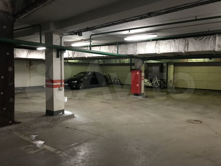 Машиноместо, 13 м²