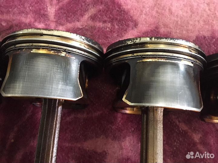 Поршень всборе 3.6 Таурег Ку7 внк