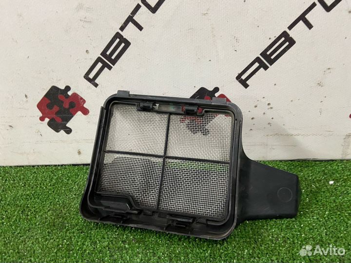 Рамка салонного фильтра корпус Ford focus 2