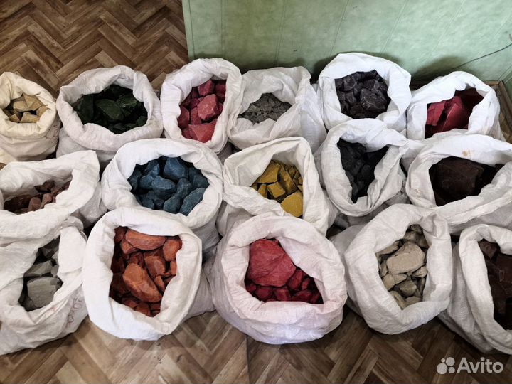 Сургуч кусковой цветной