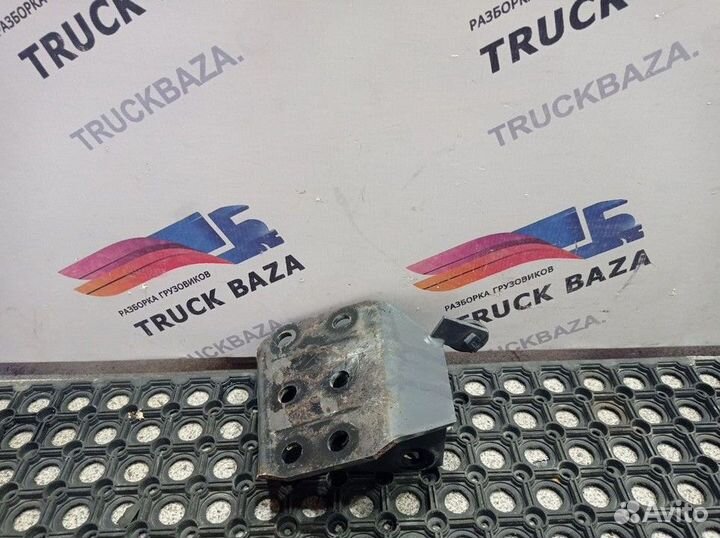 Кронштейн стабилизатора заднего левый Daf XF105