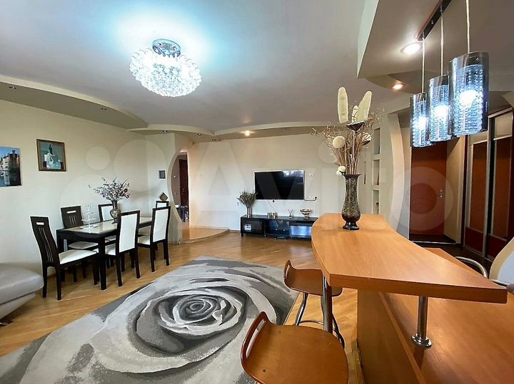 4-к. квартира, 100 м², 5/9 эт.
