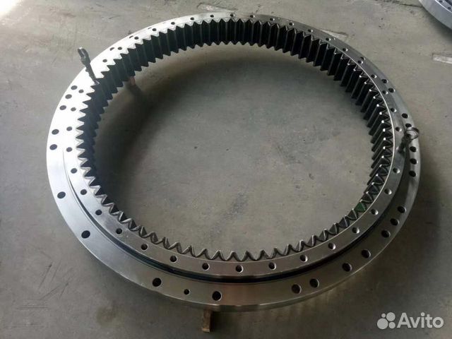 Круг поворота экскаватора Hyundai R250-7