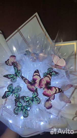Букет из бабочек, светящийся