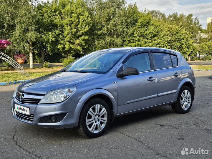 Opel Astra 1.6 AMT, 2010, битый, 180 000 км