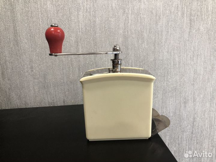 Мельница ручная СССР «Ленинград»