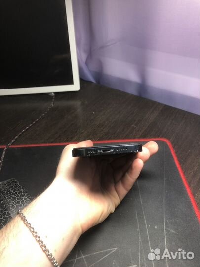 iPhone 12, 64 ГБ