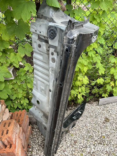 Порог левый на тойота ленд крузер 200