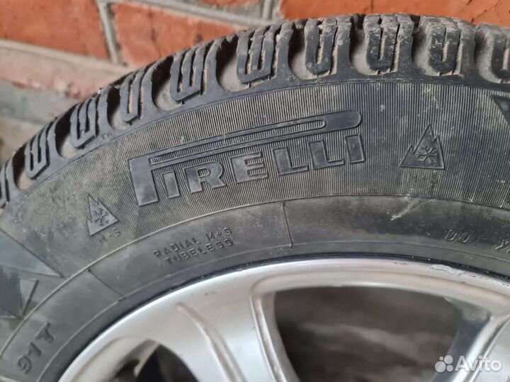 Pirelli P4000 Super Touring 19.5/65 R15
