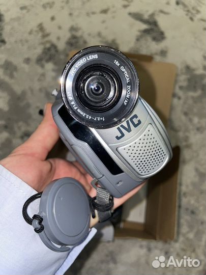 Видеокамера jvc кассетная