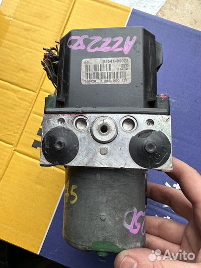 Блок ABS Toyota Avensis 250 89541-05072