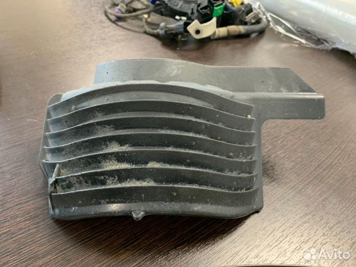 Пыльник амортизатора задний правый Audi A6 C7 cdnb