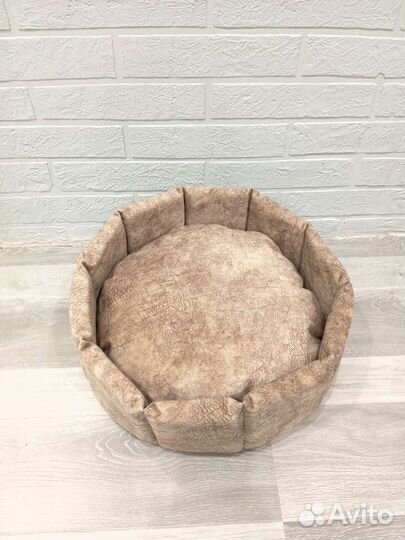 Лежанка для кошек