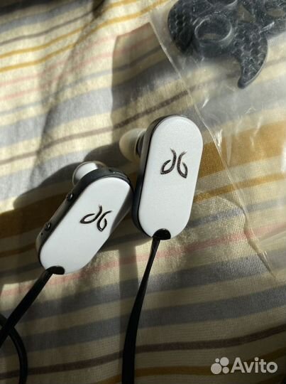 Bluetooth наушники jaybird freedom sprint