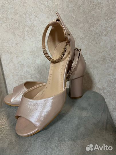 Туфли женские