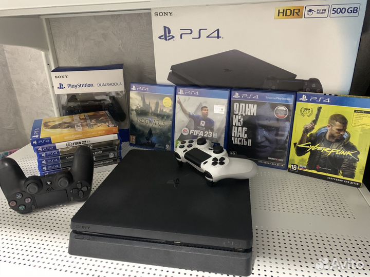 Sony PS 4 Slim + 2 геймпада и игры