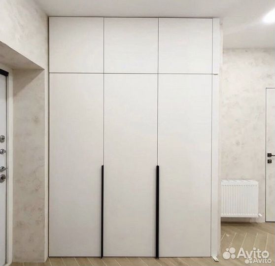 Шкаф распашной