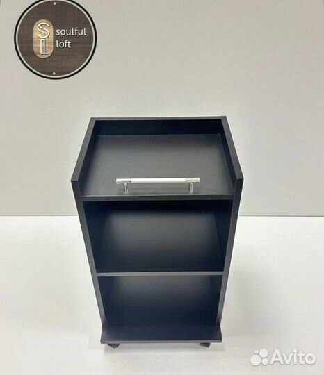 Этажерка на колесиках