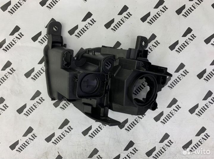 Корпус фары Jeep Grand Cherokee