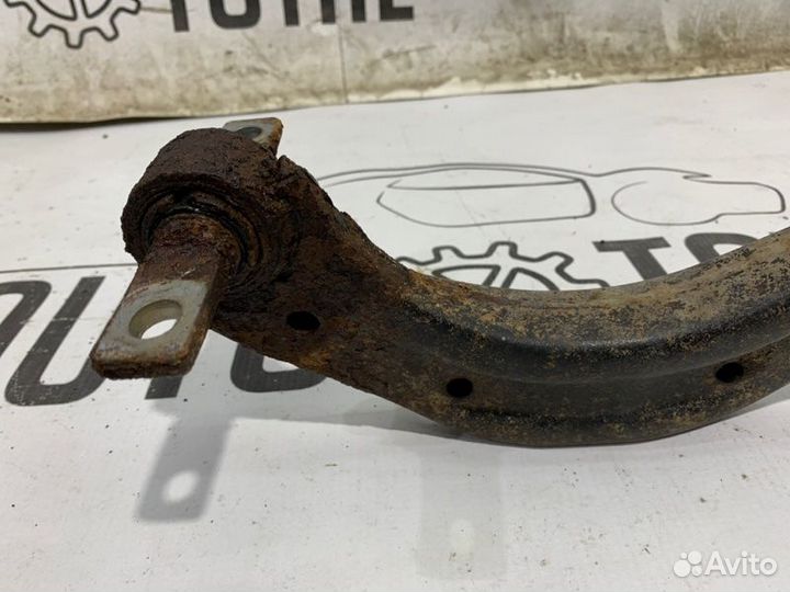 Рычаг верхний задний левый Honda Civic 4D R18A2