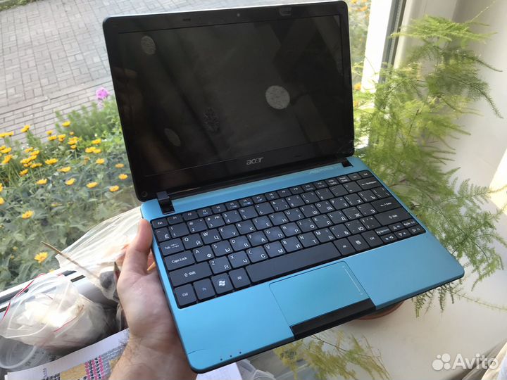 Ноутбук Acer Aspire One 1 P1VE6