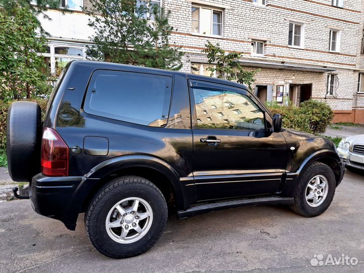 Mitsubishi Pajero 3.2 AT, 2004, 405 833 км