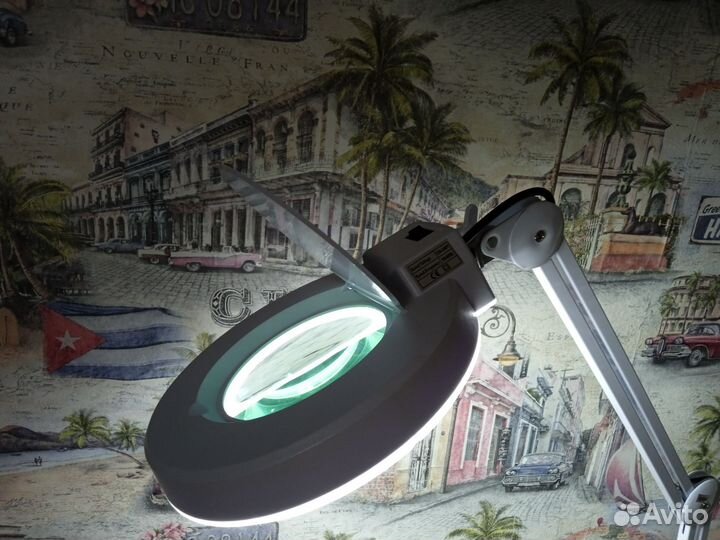 Лампа лупа настольная