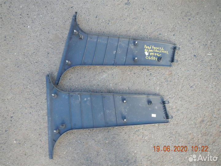 Обшивка стойки Ford Focus II 2005-2011