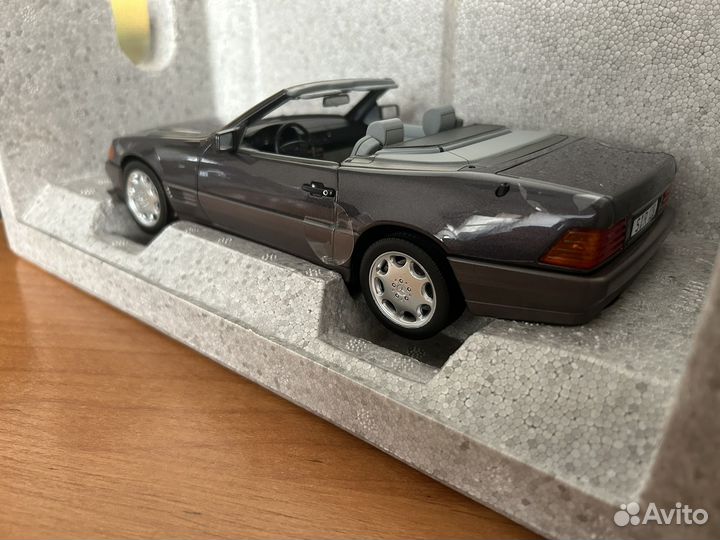 Mercedes-Benz R 129 Norev 1:18