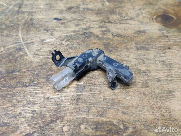 Подсветка ручки левой двери BMW E66