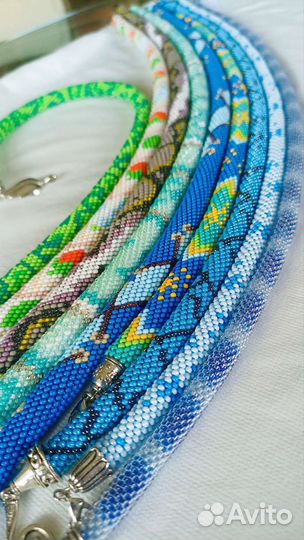 Жгут и серьги из бисера