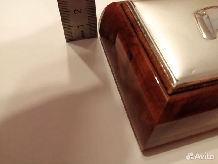 Шкатулка. Орех. Серебро