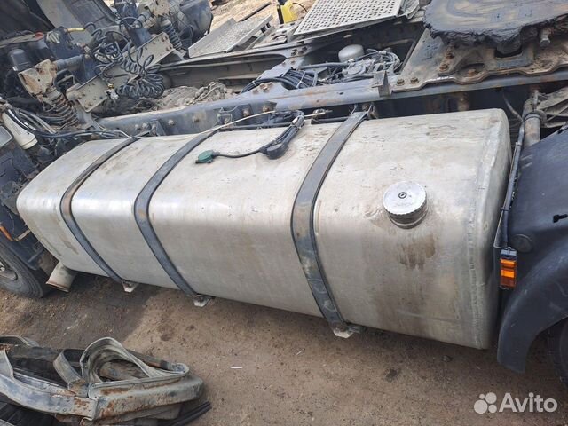 Бак топливный 850 L Daf XF105