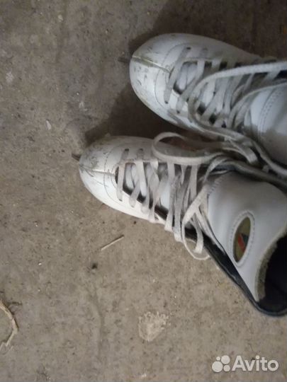 Коньки 2 пары р.32,33 хорошее состояние