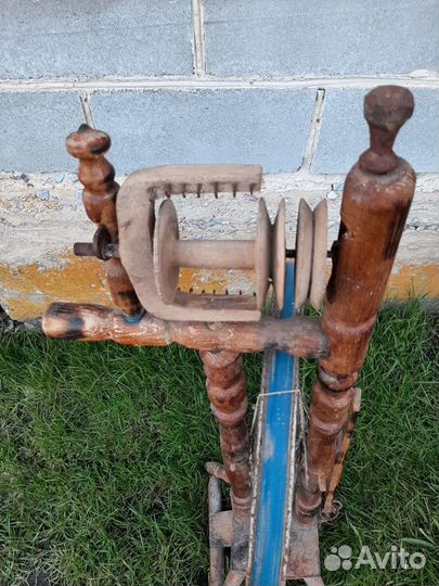 Прялка деревянная старинная