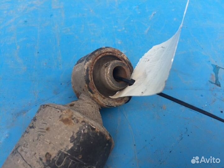 Амортизатор задний Toyota Rav4 Ca40 2012-2019