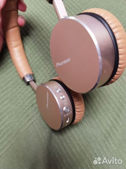 Наушники беспроводные Pioneer SE-MJ561BT-T