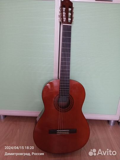 Классическая гитара yamaha c40