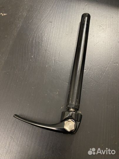 Ось Rockshox boost